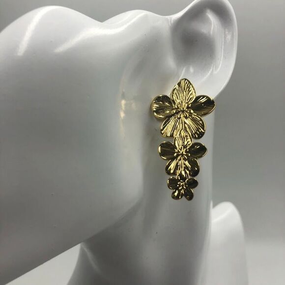 18K Gold Plated Women's Floral Sunflower Statement Dangling Pierced Earrings - Picture 3 of 8